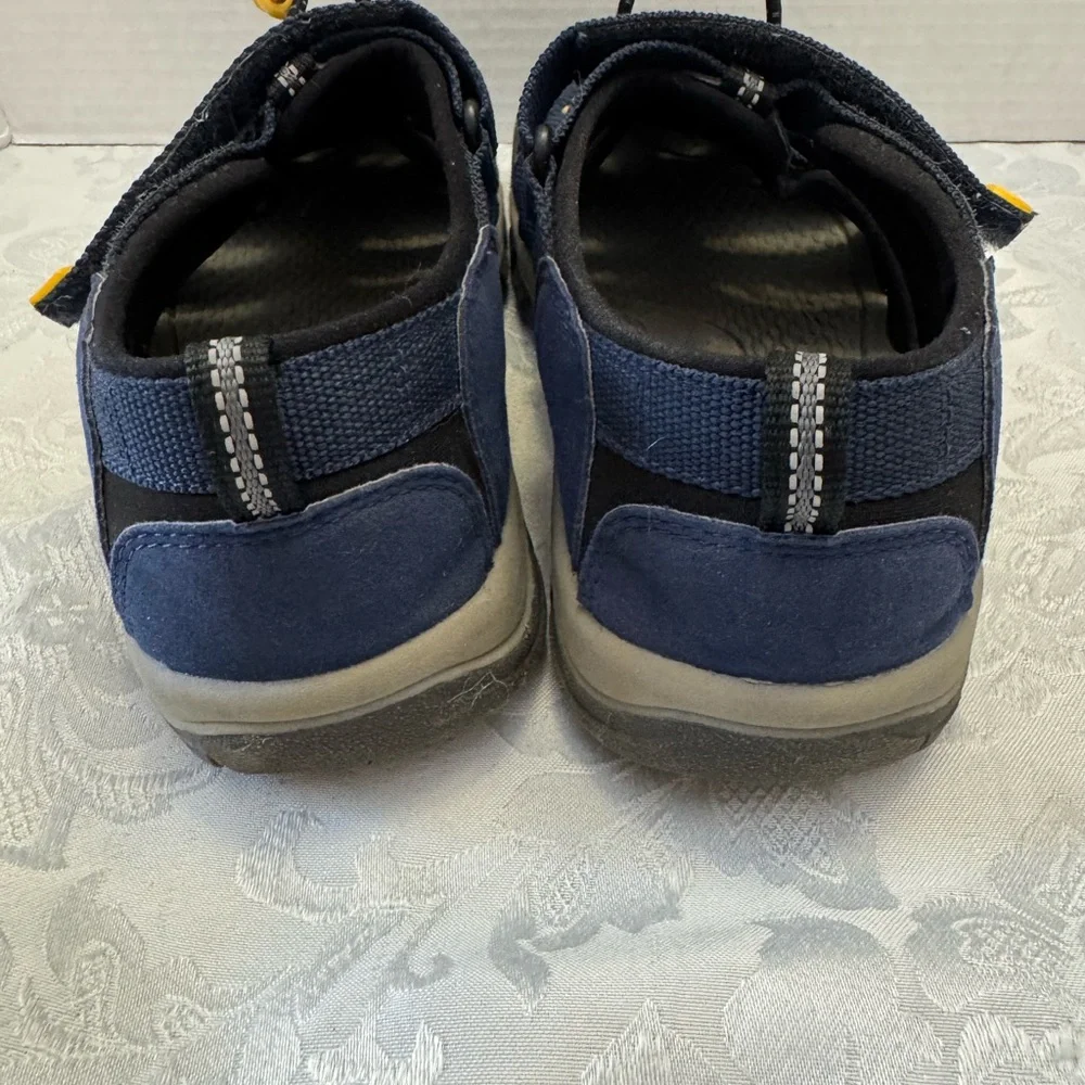 Keen Newport H2 Kids Size 4 Blue Waterproof Sandal Hiking Shoe Coastal‎ Washable